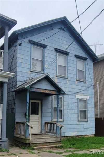 Home For Sale in Utica, New York