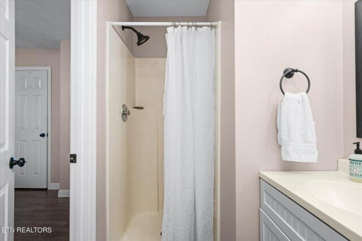 Picture of Home For Sale in Grimsley, Tennessee, United States