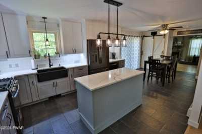 Home For Sale in Dingmans Ferry, Pennsylvania