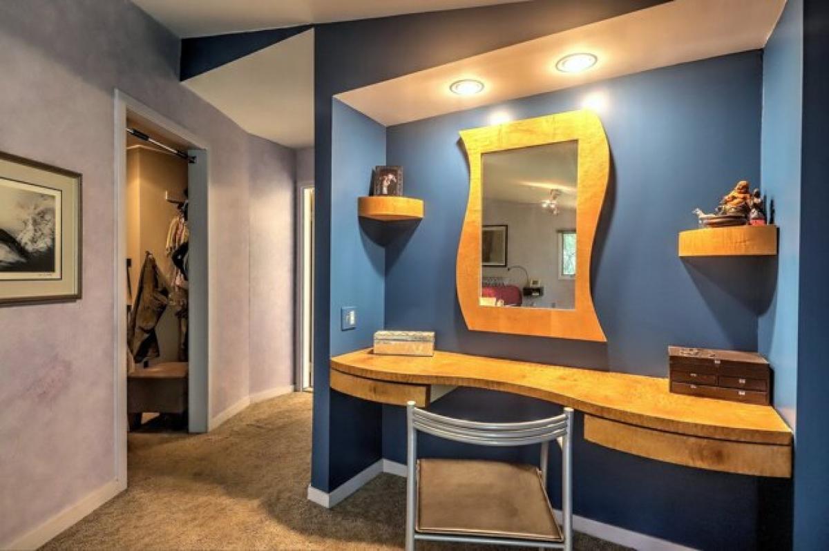 Picture of Home For Sale in Stamford, Connecticut, United States