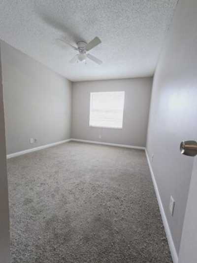 Home For Rent in Palm Springs, Florida