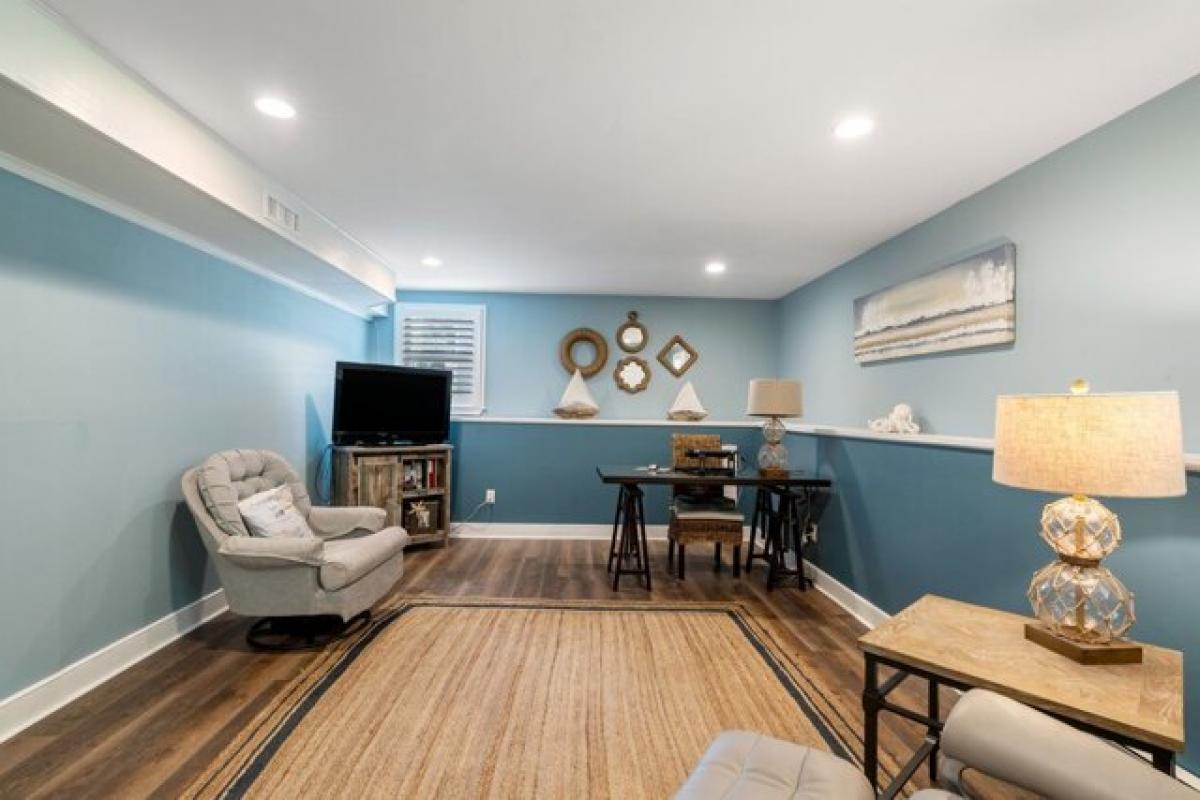 Picture of Home For Sale in Hingham, Massachusetts, United States