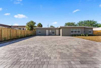 Home For Rent in Lake Park, Florida