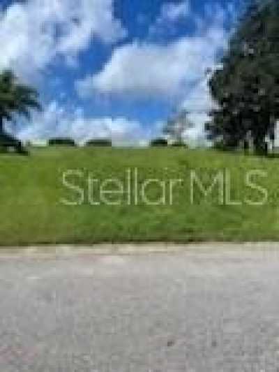 Residential Land For Sale in Dade City, Florida