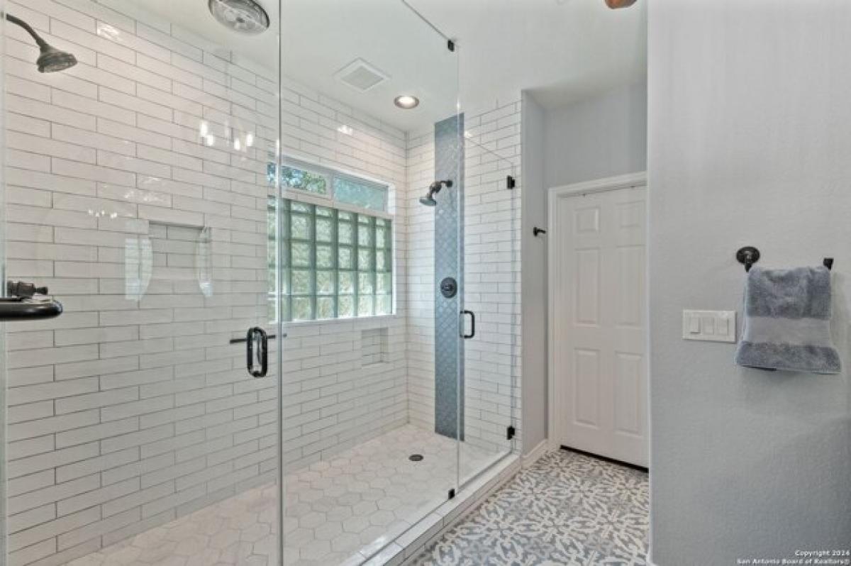 Picture of Home For Sale in Spring Branch, Texas, United States