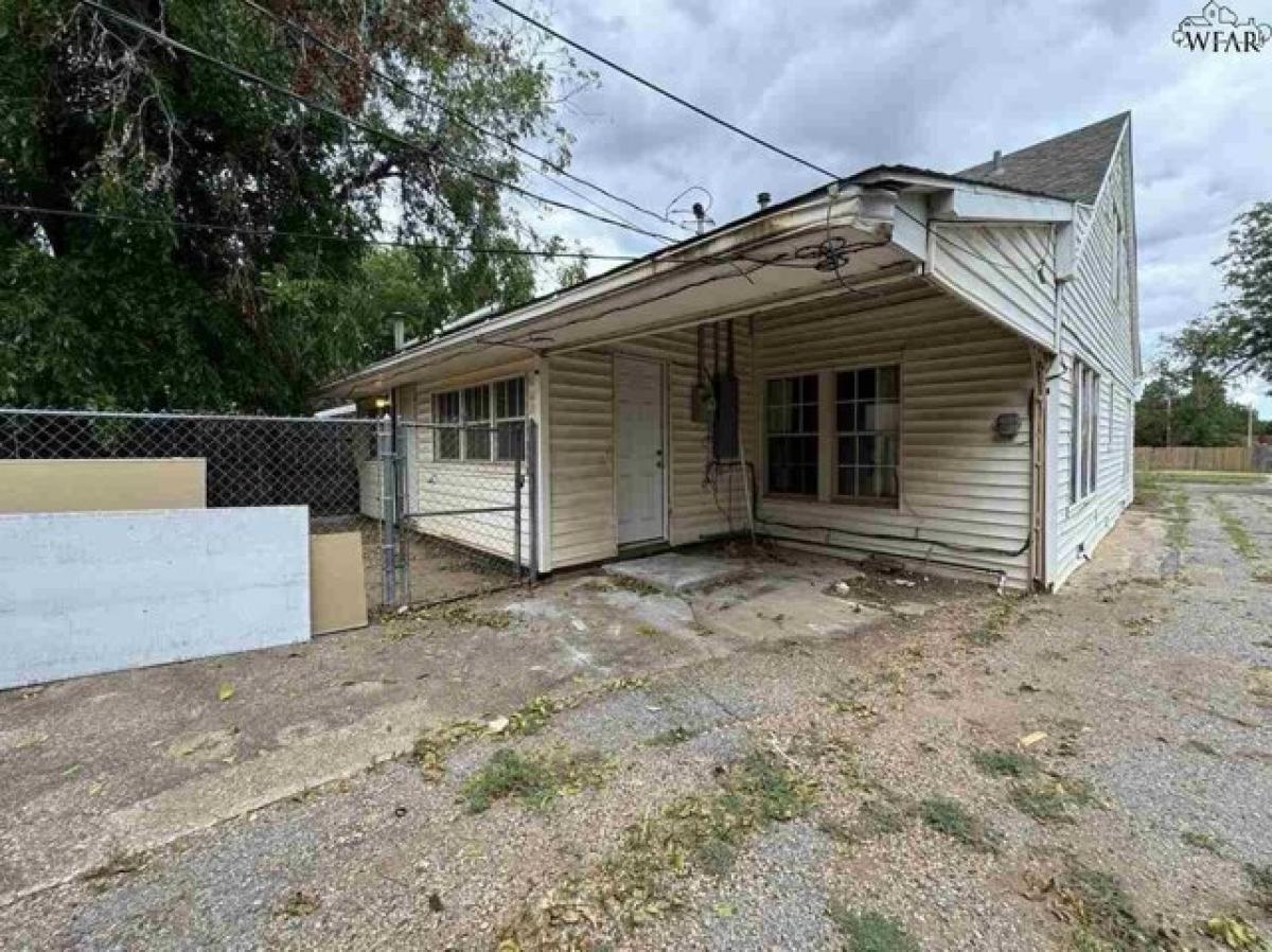 Picture of Home For Sale in Wichita Falls, Texas, United States