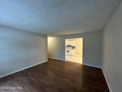 Home For Sale in Gansevoort, New York