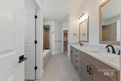 Home For Sale in Kuna, Idaho