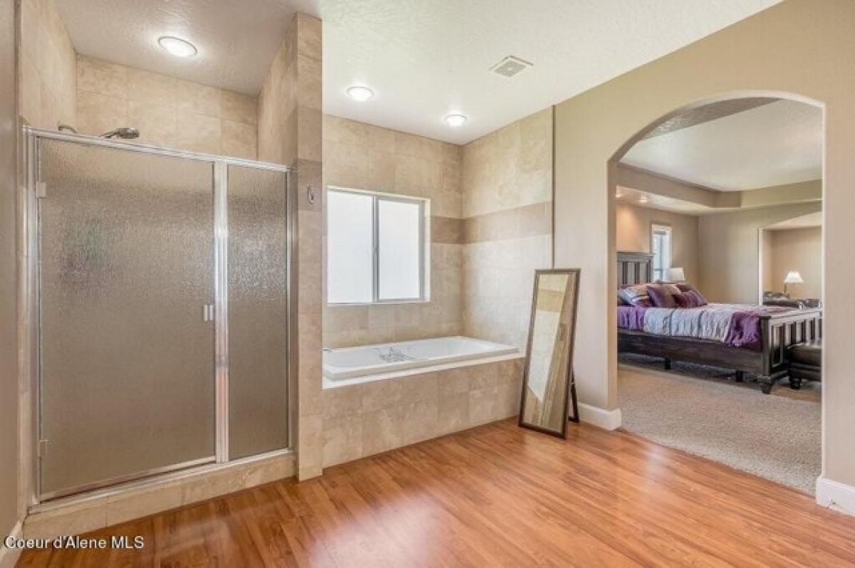 Picture of Home For Sale in Post Falls, Idaho, United States