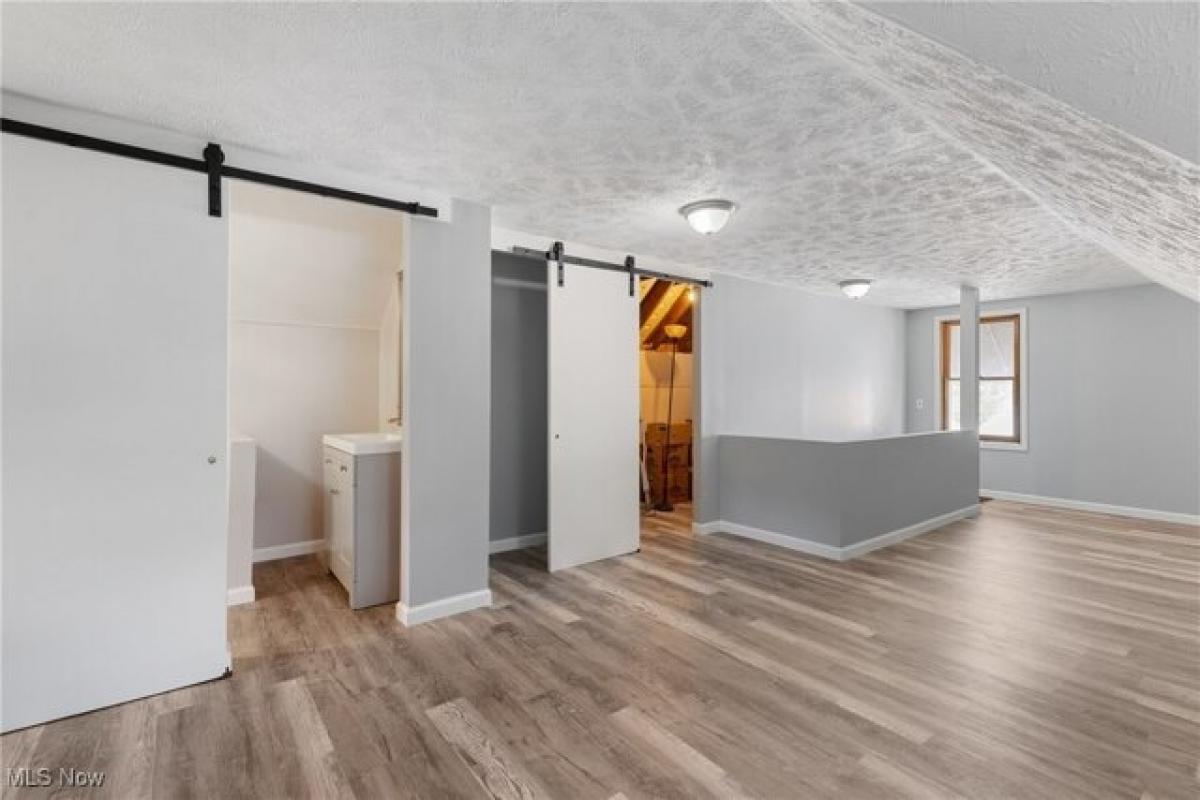 Picture of Home For Sale in Lorain, Ohio, United States