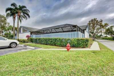 Home For Rent in Greenacres, Florida