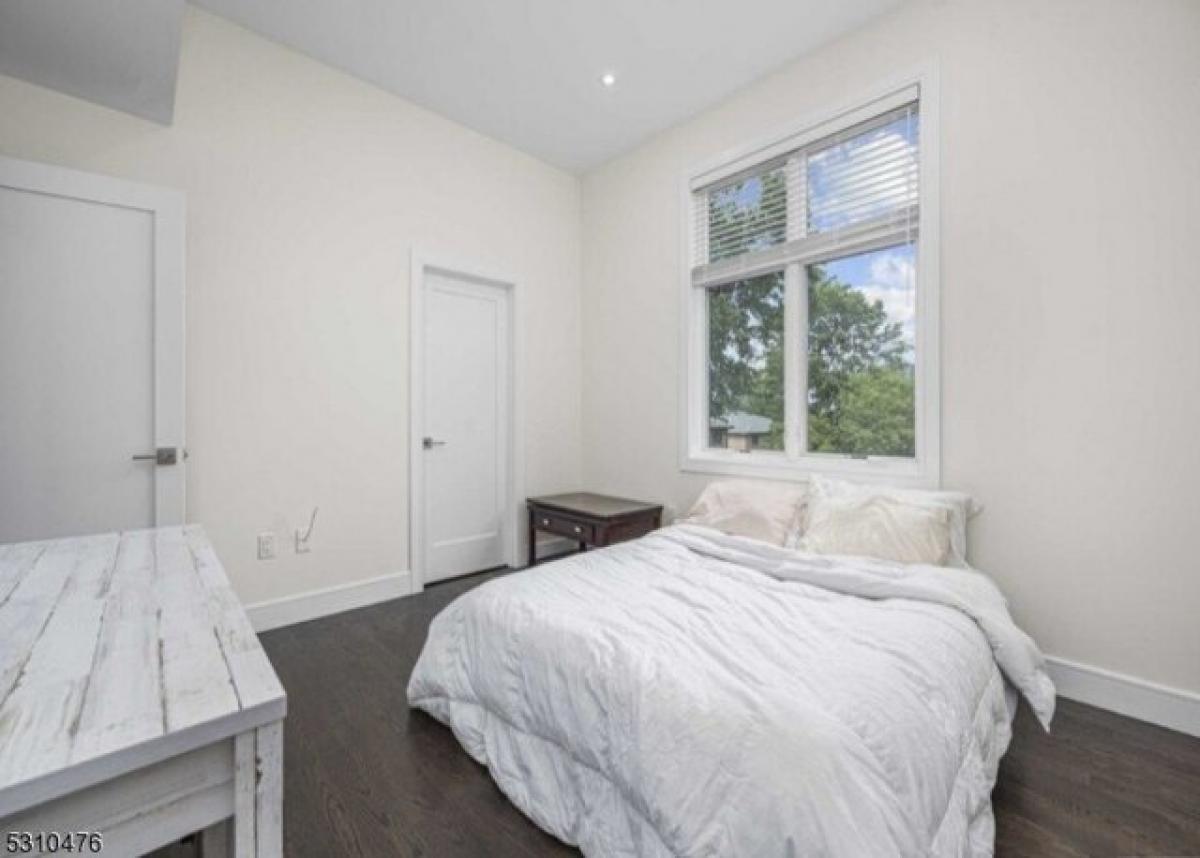 Picture of Home For Rent in Fort Lee, New Jersey, United States