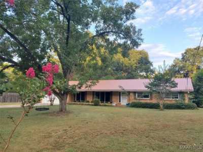 Home For Sale in Ozark, Alabama