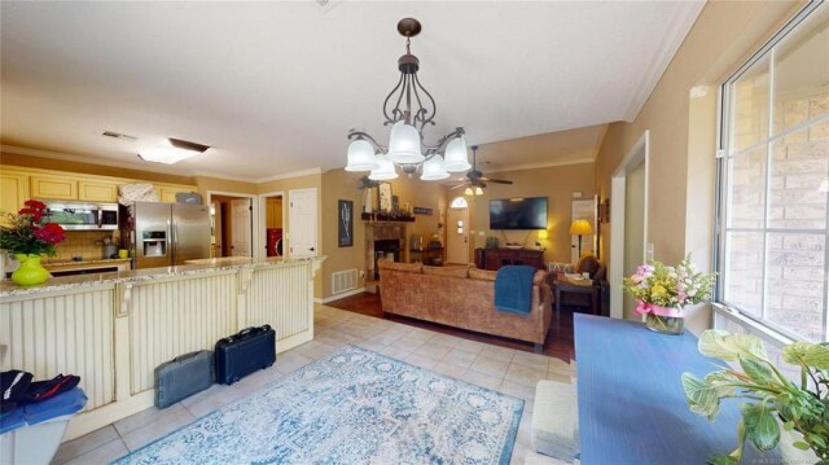 Picture of Home For Sale in Ada, Oklahoma, United States