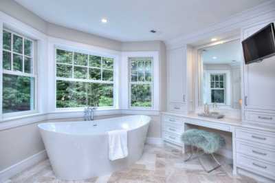 Home For Sale in New Canaan, Connecticut