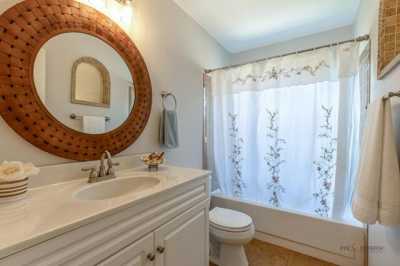 Home For Sale in Buffalo Grove, Illinois