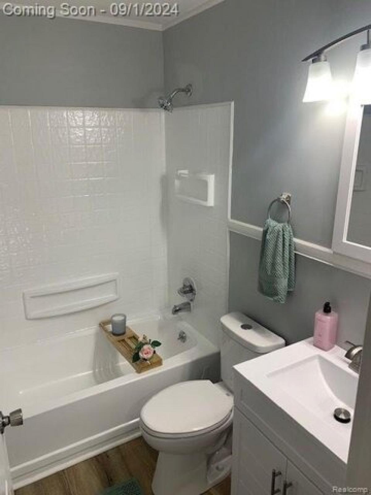 Picture of Home For Sale in Allen Park, Michigan, United States