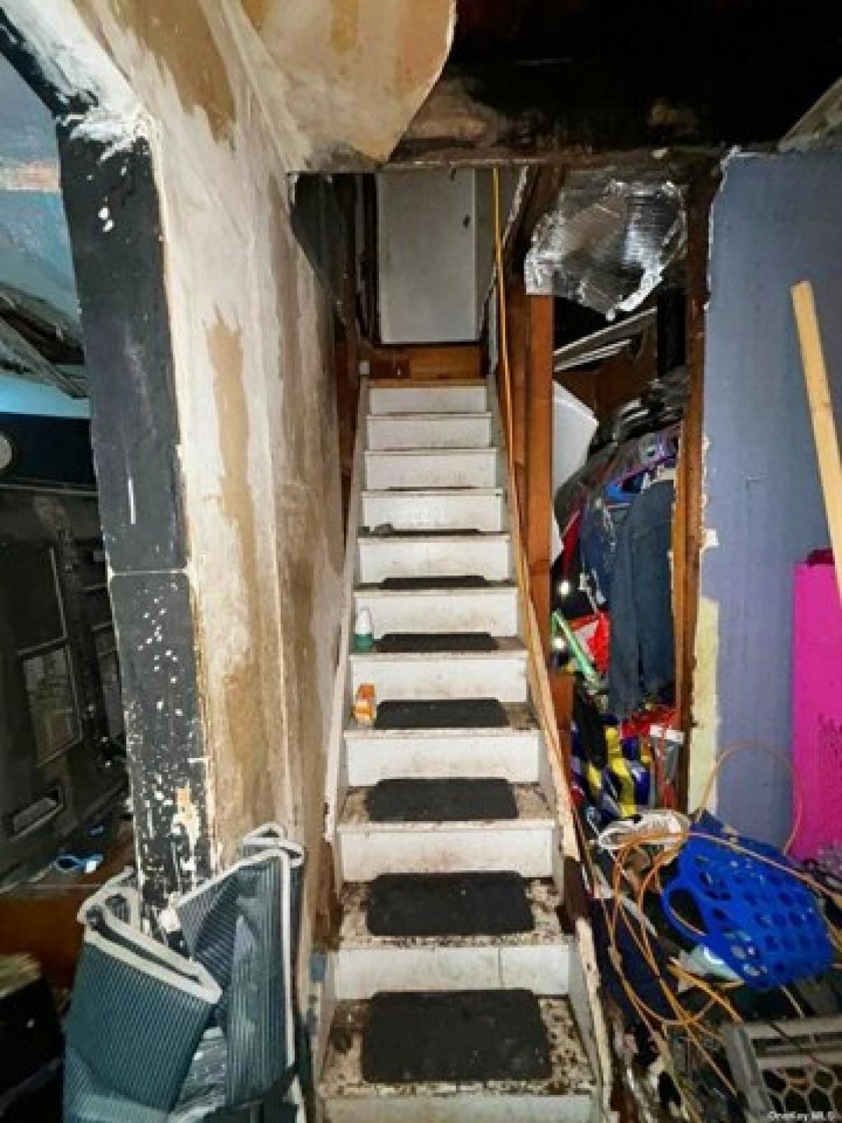 Picture of Home For Sale in Carmel, New York, United States