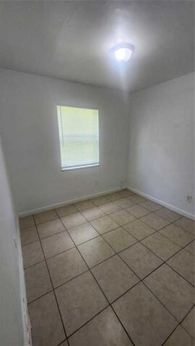 Home For Rent in Deltona, Florida