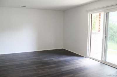 Apartment For Rent in 