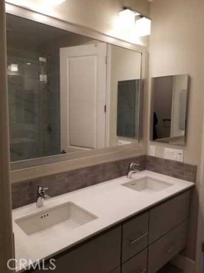 Home For Rent in Mountain View, California