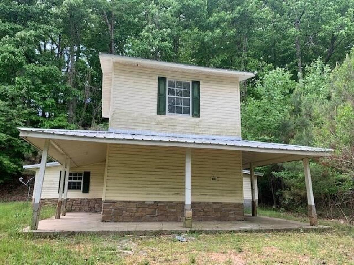 Picture of Home For Sale in Hamilton, Alabama, United States