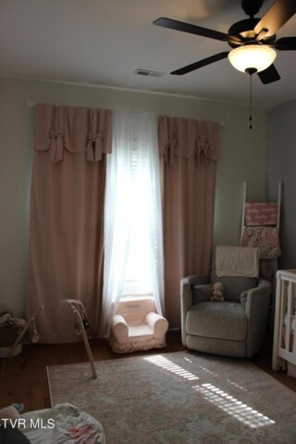 Picture of Home For Sale in Jonesborough, Tennessee, United States