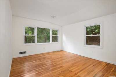 Home For Sale in Glen Cove, New York