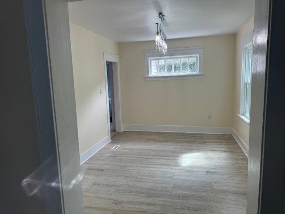 Picture of Home For Sale in Erie, Pennsylvania, United States