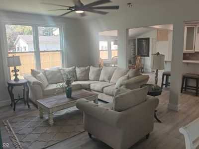 Home For Sale in Elwood, Indiana