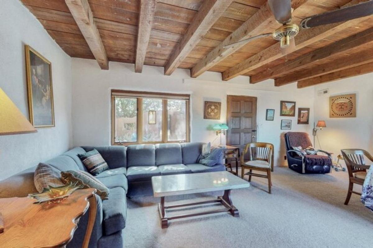 Picture of Home For Sale in Los Lunas, New Mexico, United States