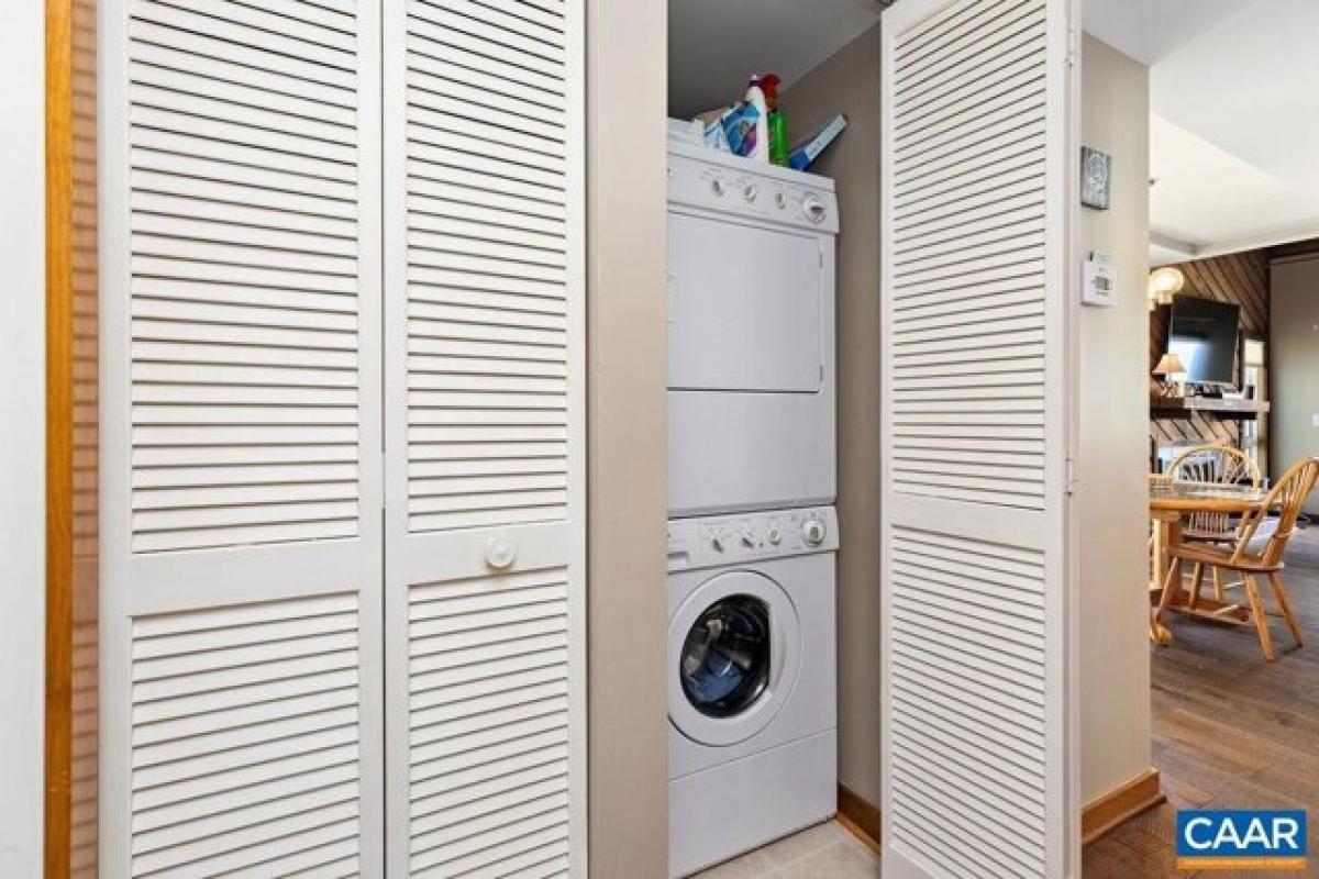 Picture of Home For Sale in Wintergreen, Virginia, United States