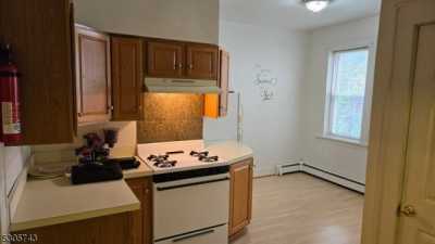 Apartment For Rent in Clifton, New Jersey