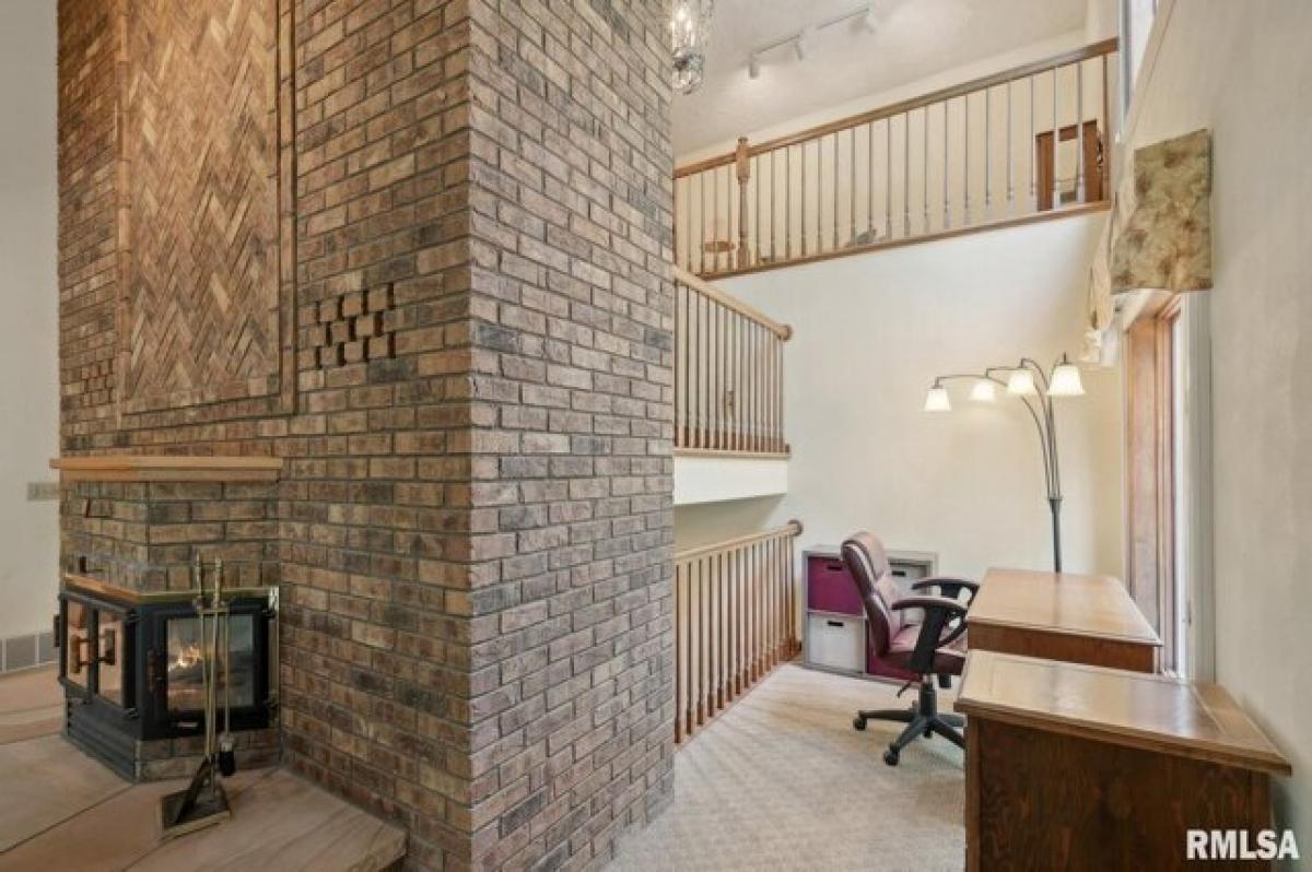 Picture of Home For Sale in Milan, Illinois, United States