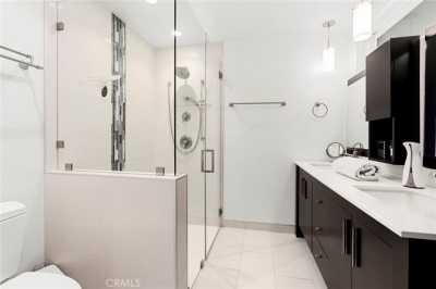 Home For Rent in Woodland Hills, California