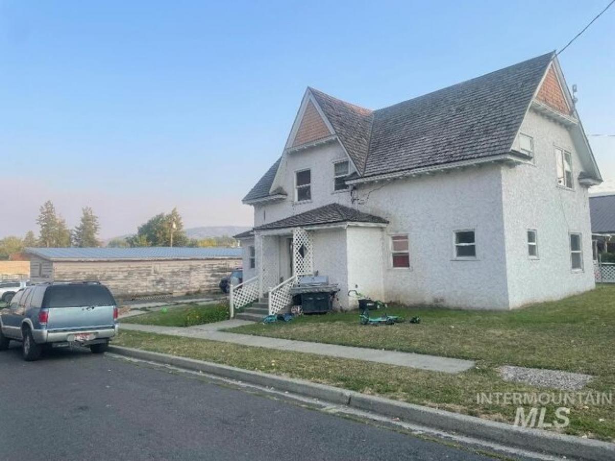 Picture of Home For Sale in Grangeville, Idaho, United States