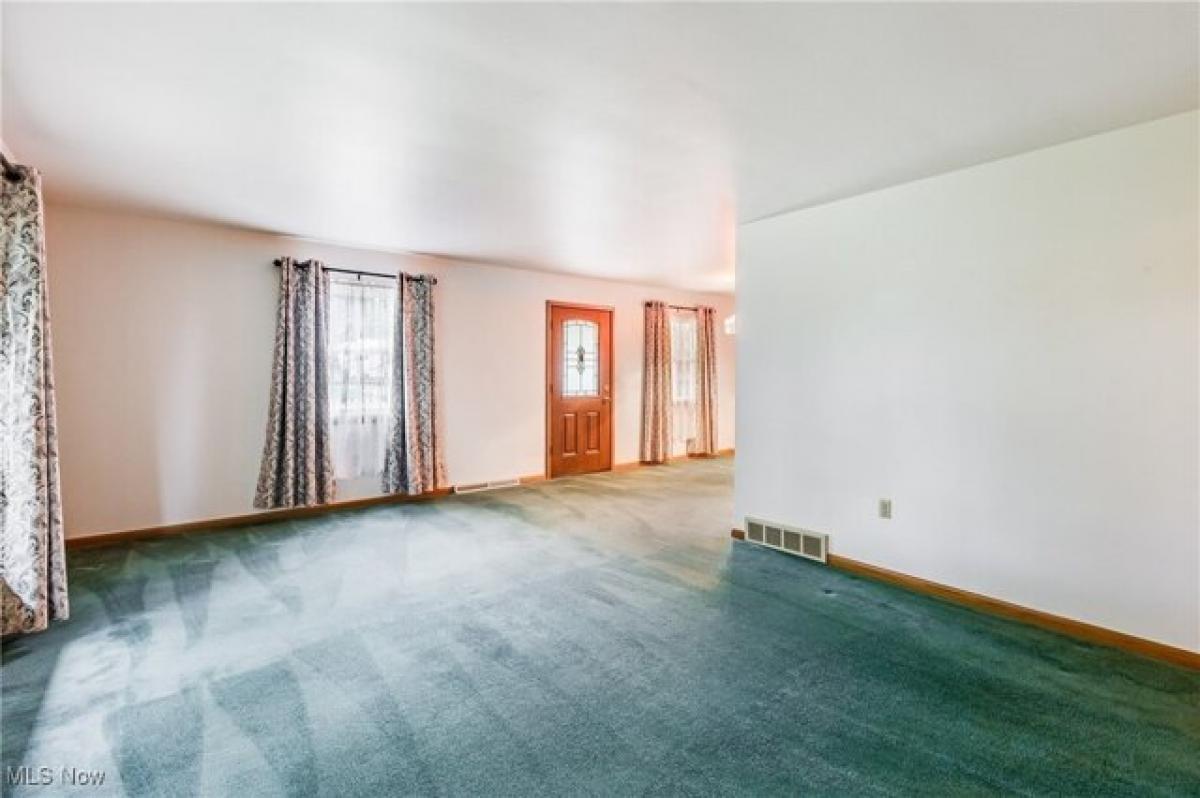 Picture of Home For Sale in Columbiana, Ohio, United States