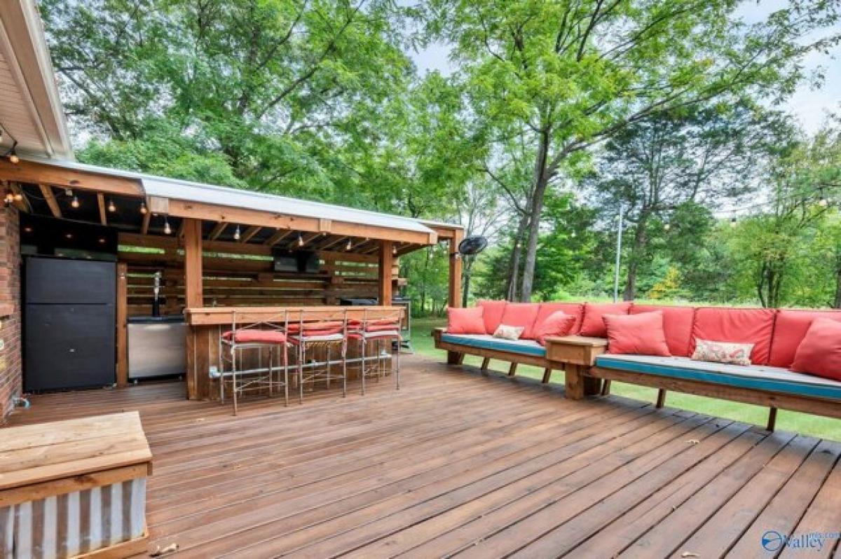 Picture of Home For Sale in Toney, Alabama, United States