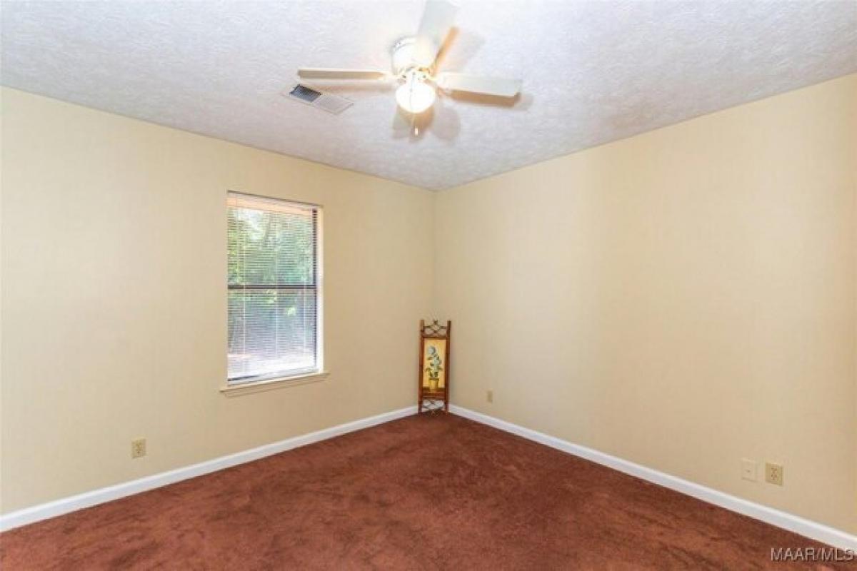 Picture of Home For Sale in Titus, Alabama, United States