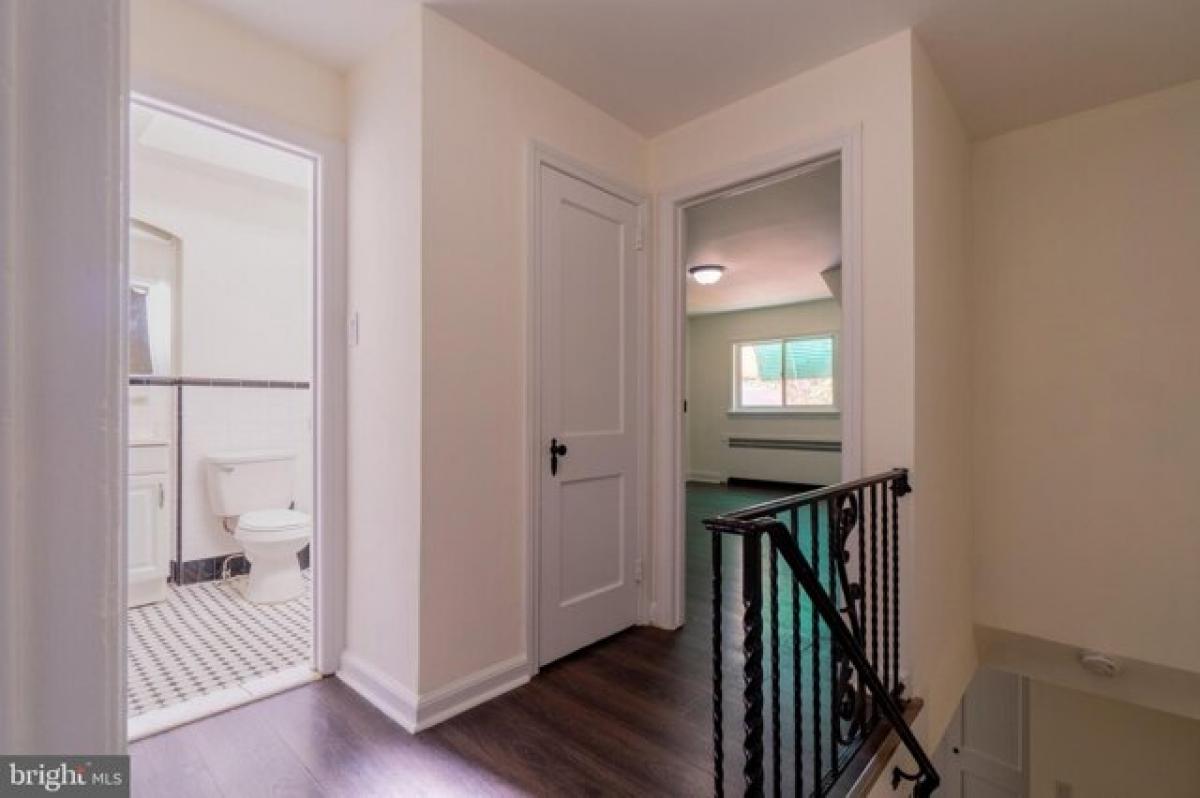 Picture of Home For Sale in Upper Darby, Pennsylvania, United States