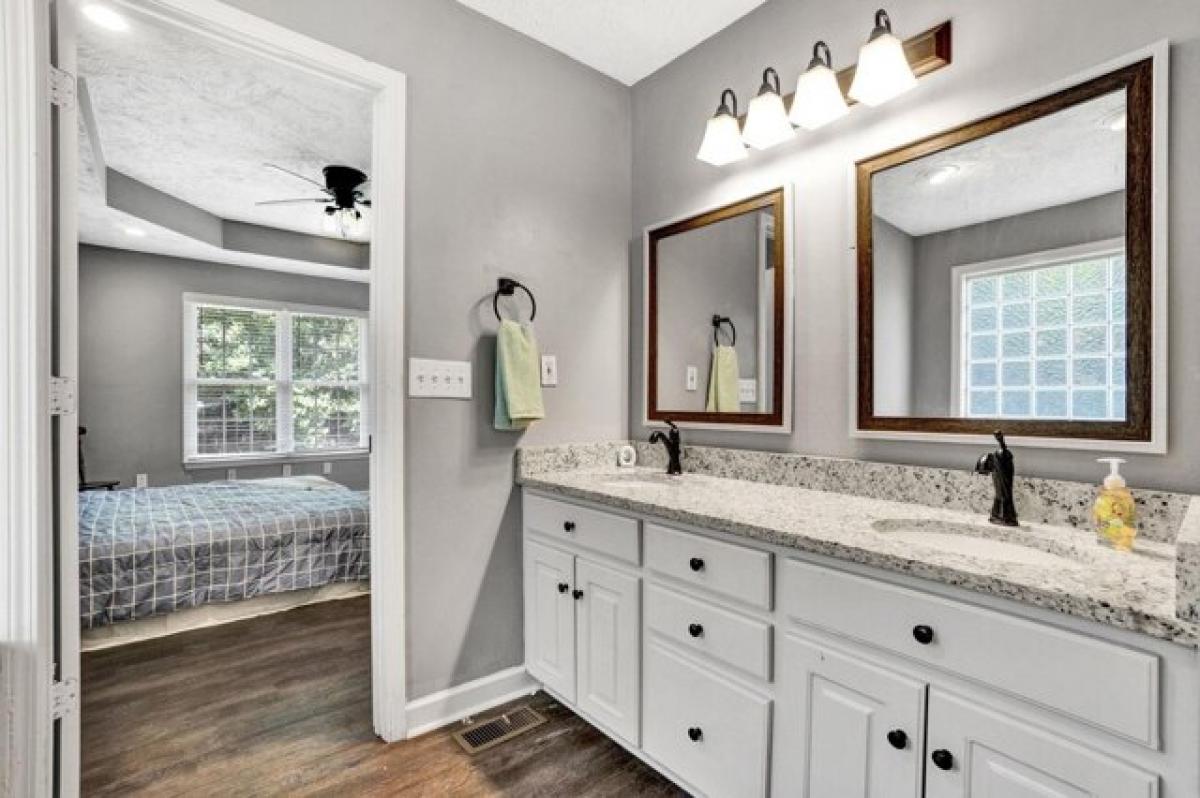 Picture of Home For Sale in Inman, South Carolina, United States