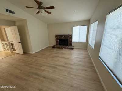 Home For Rent in Canyon Country, California