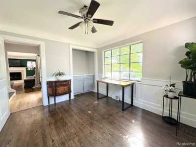 Home For Sale in Grosse Pointe Woods, Michigan