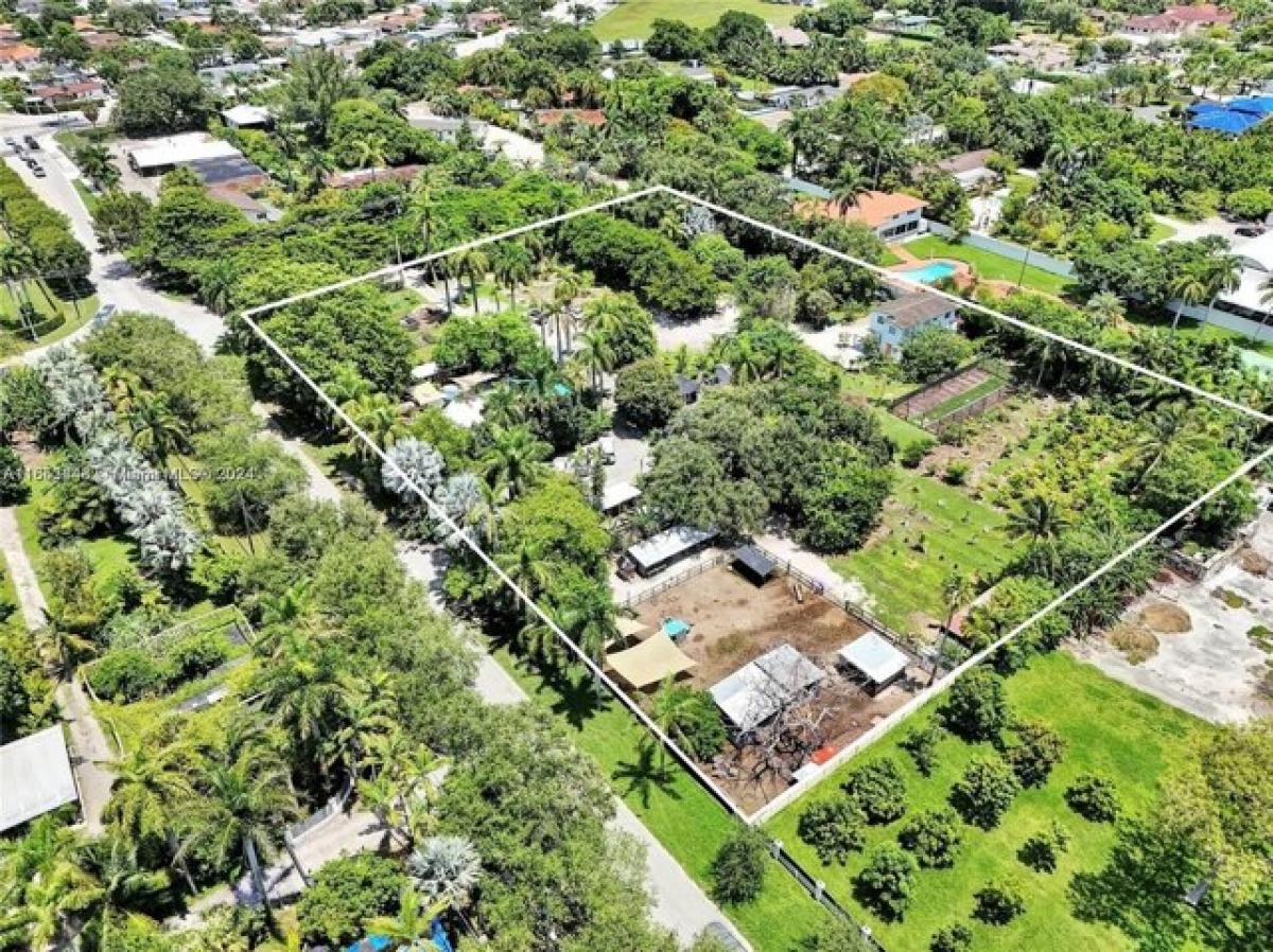 Picture of Residential Land For Rent in Miami, Florida, United States