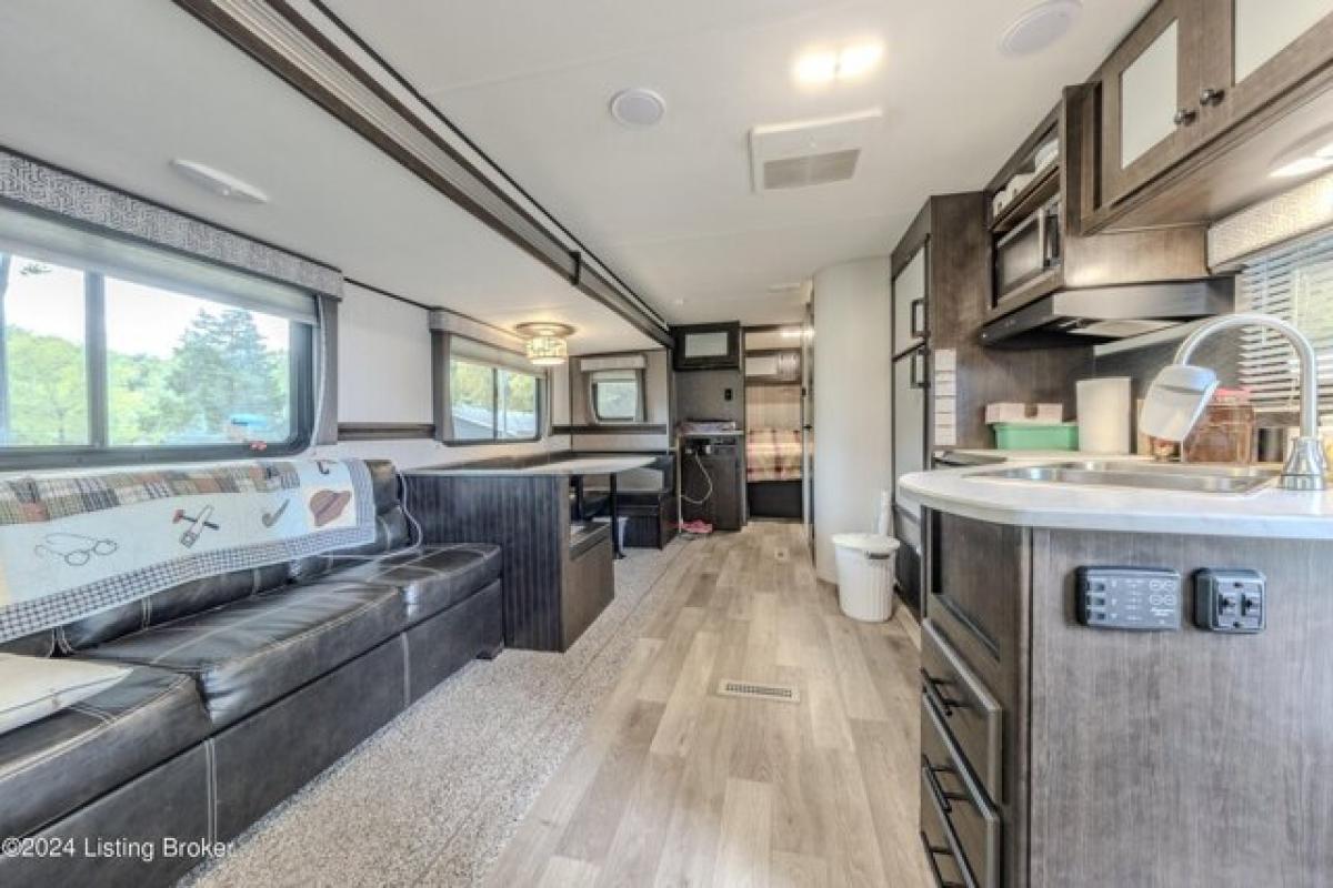 Picture of Home For Sale in Falls of Rough, Kentucky, United States