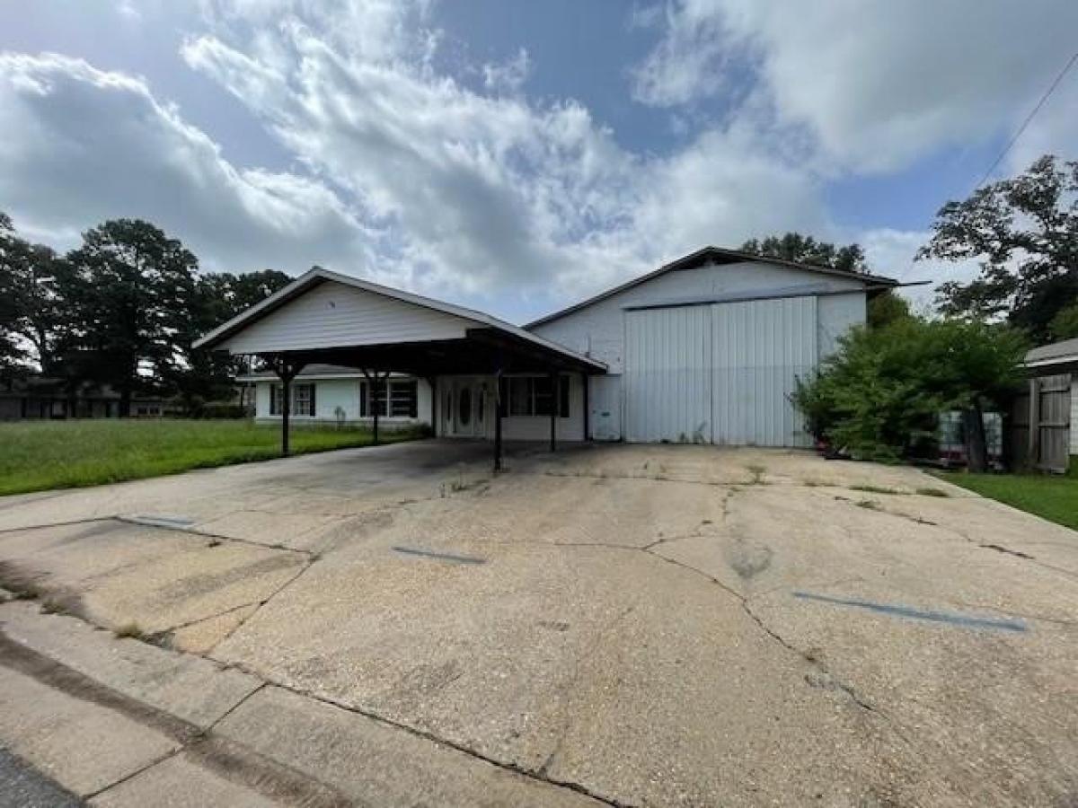 Picture of Home For Sale in Benton, Louisiana, United States