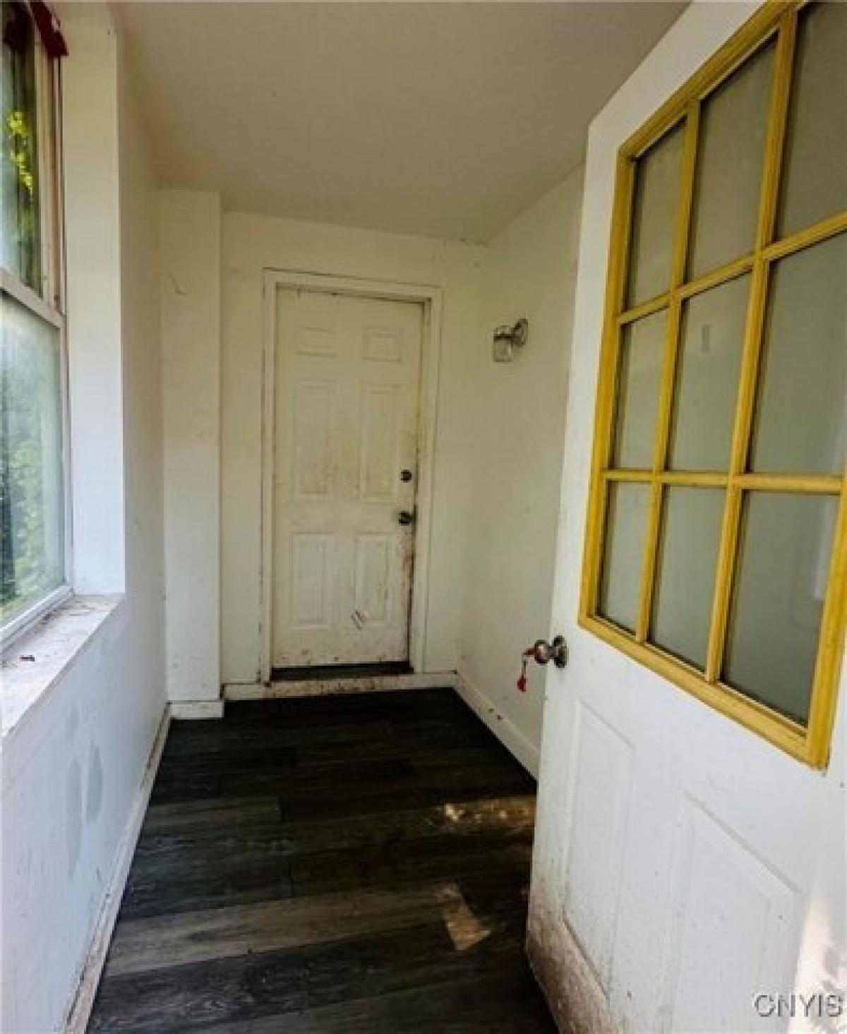 Picture of Home For Sale in Fulton, New York, United States