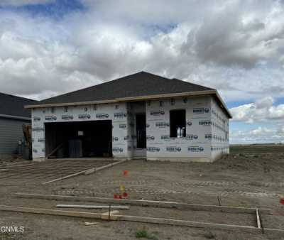 Home For Sale in Williston, North Dakota
