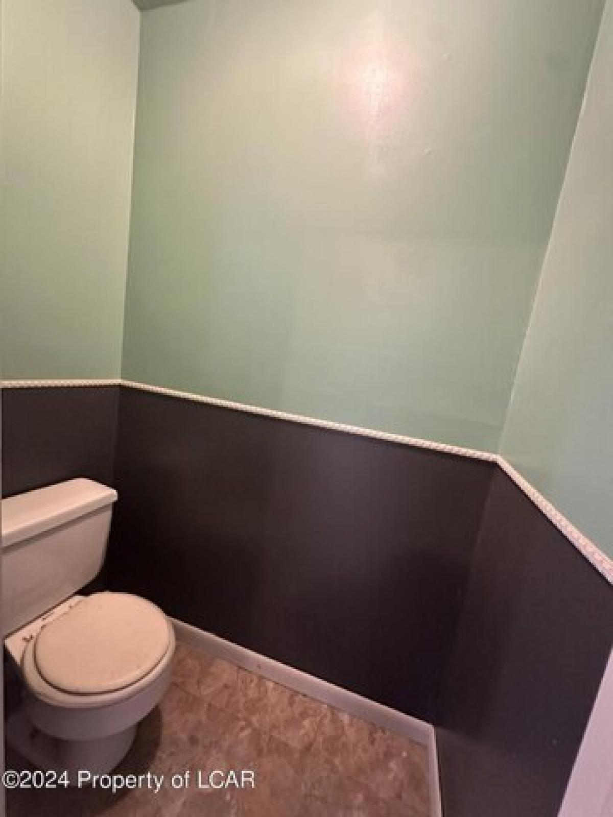 Picture of Home For Sale in Kingston, Pennsylvania, United States