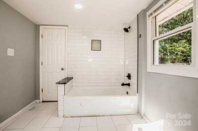 Home For Sale in Stony Point, North Carolina